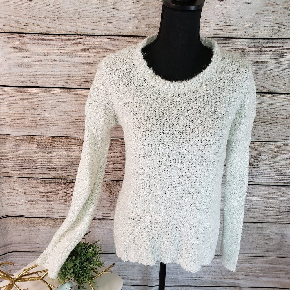 OLIVE & OAK ACRYLIC CREAM SWEATER - SMALL